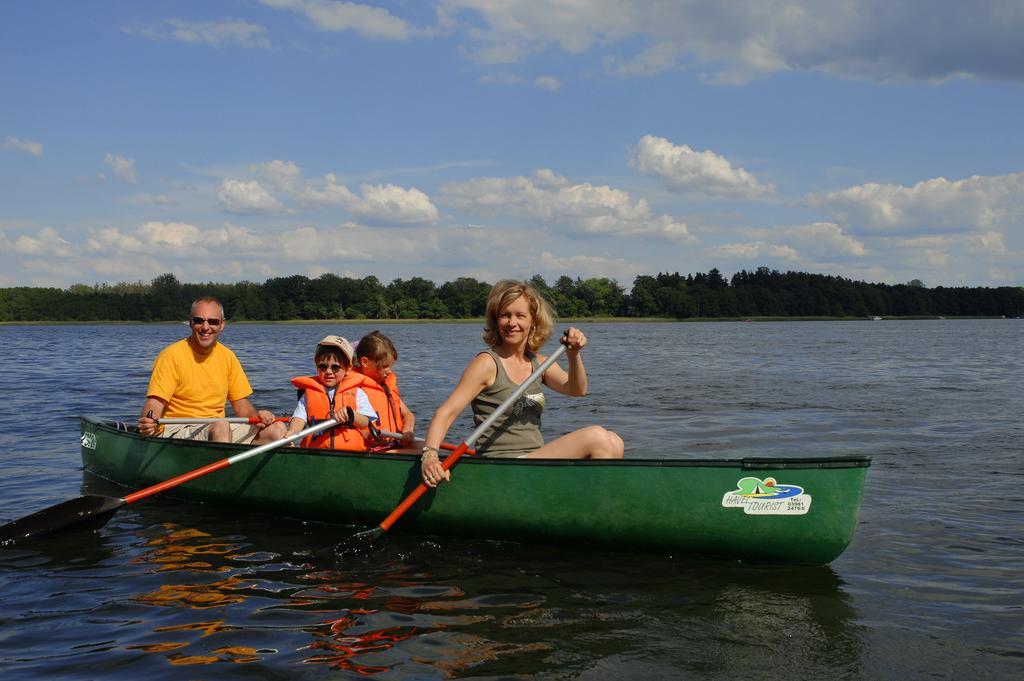 Camping-Und Ferienpark Havelberge Gross Quassow ภายนอก รูปภาพ